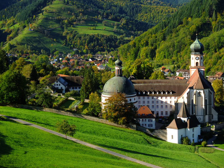 Münstertal Kloster St. Trudpert Herbst3